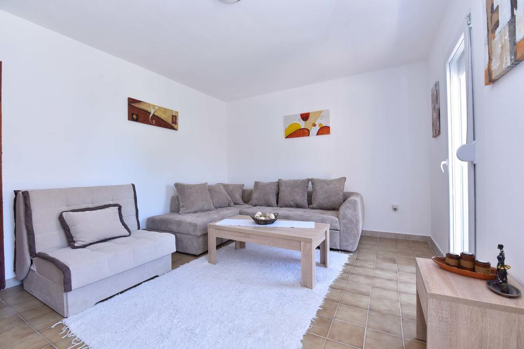 Vila Lucice Petrovac na moru Exterior foto